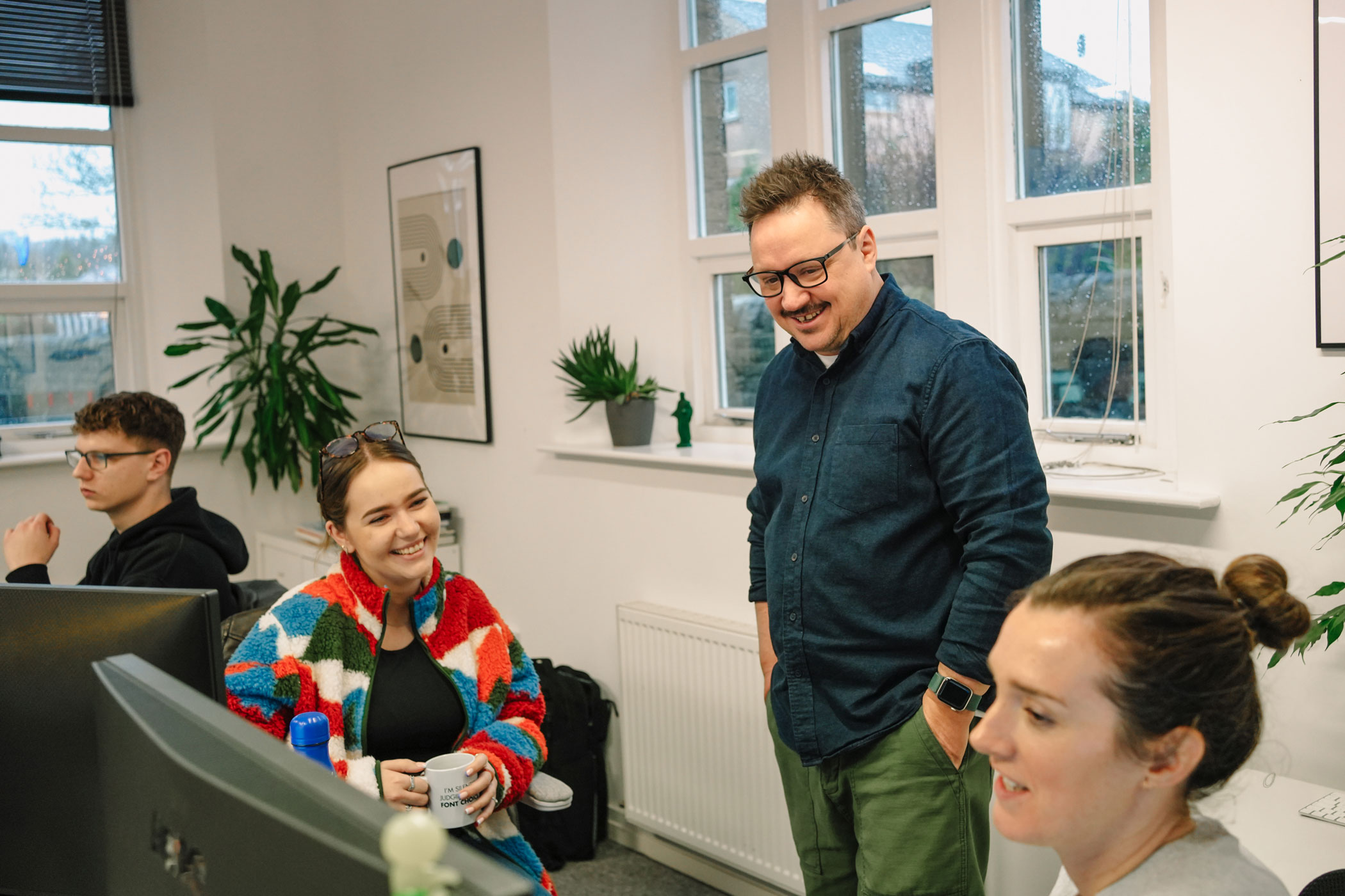 web-design-leeds-web-designers-discussing-project